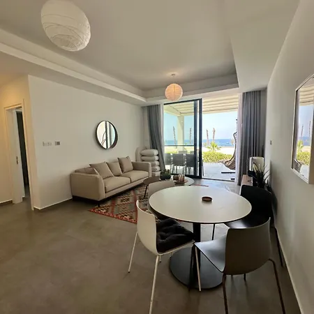 The Cove C2 Esentepe Penthouse 2 Yatak Odali דירה קיירניה